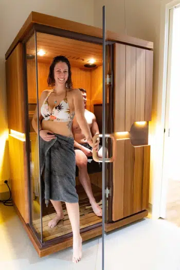 Massaging Foot Massaging Foot