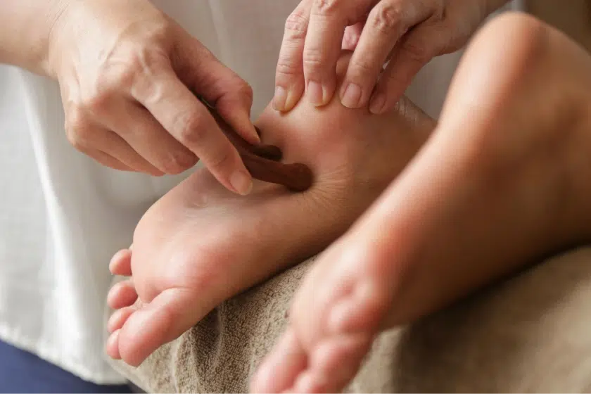 Massaging Foot Massaging Foot