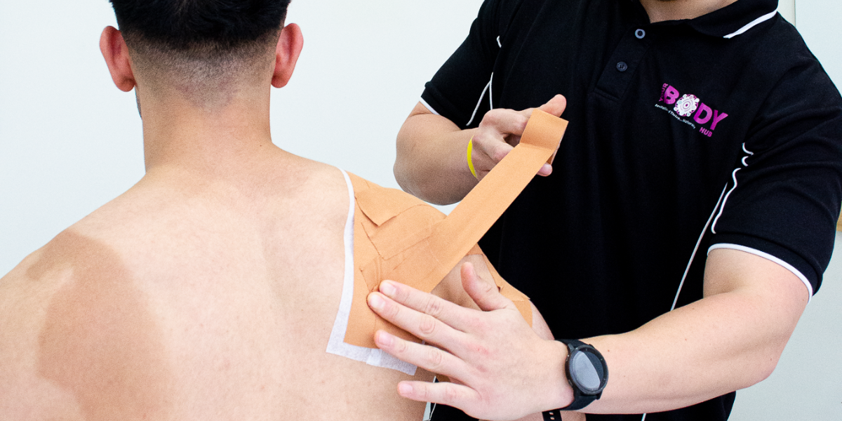 How Physiotherapy Treats Shoulder Pain